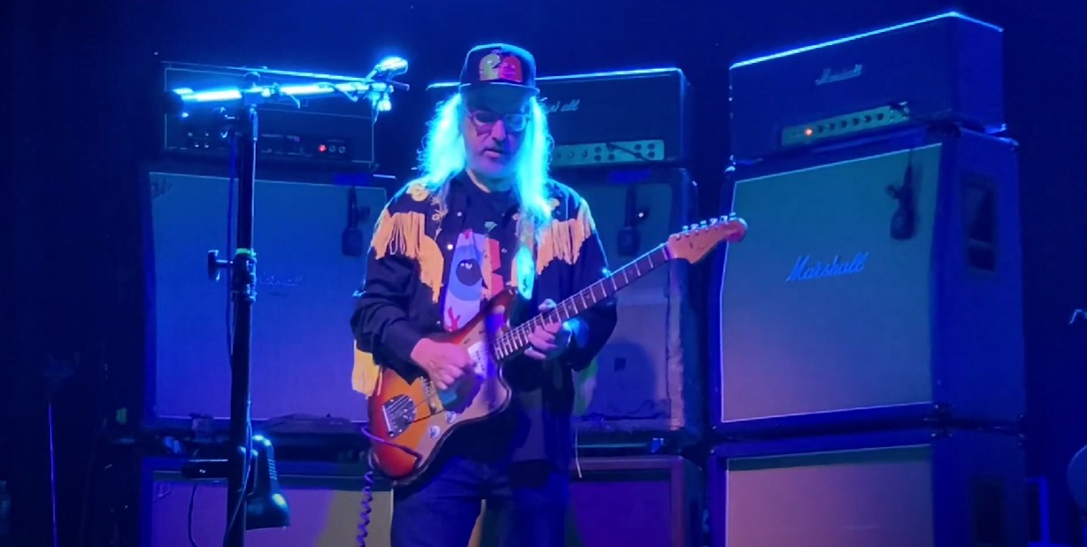 DinosaurJr2025-07-15TreeHouseBrewingCompanySouthDeerfieldMA (5).jpg